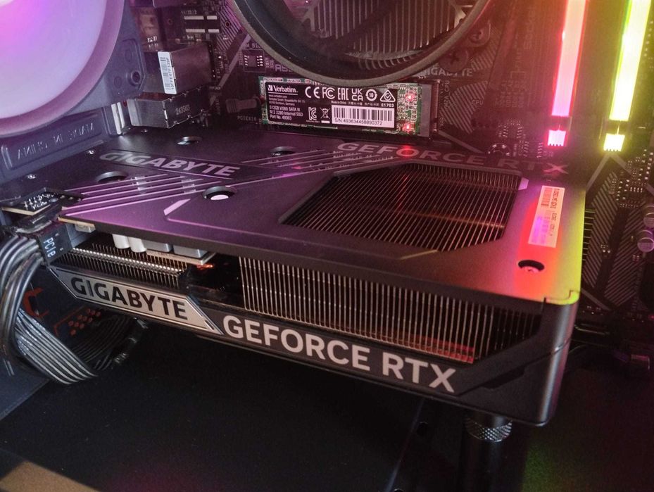 Pc Gamer Ryzen 7 5800X, RTX 5060, 32 GB DDR4 RGB