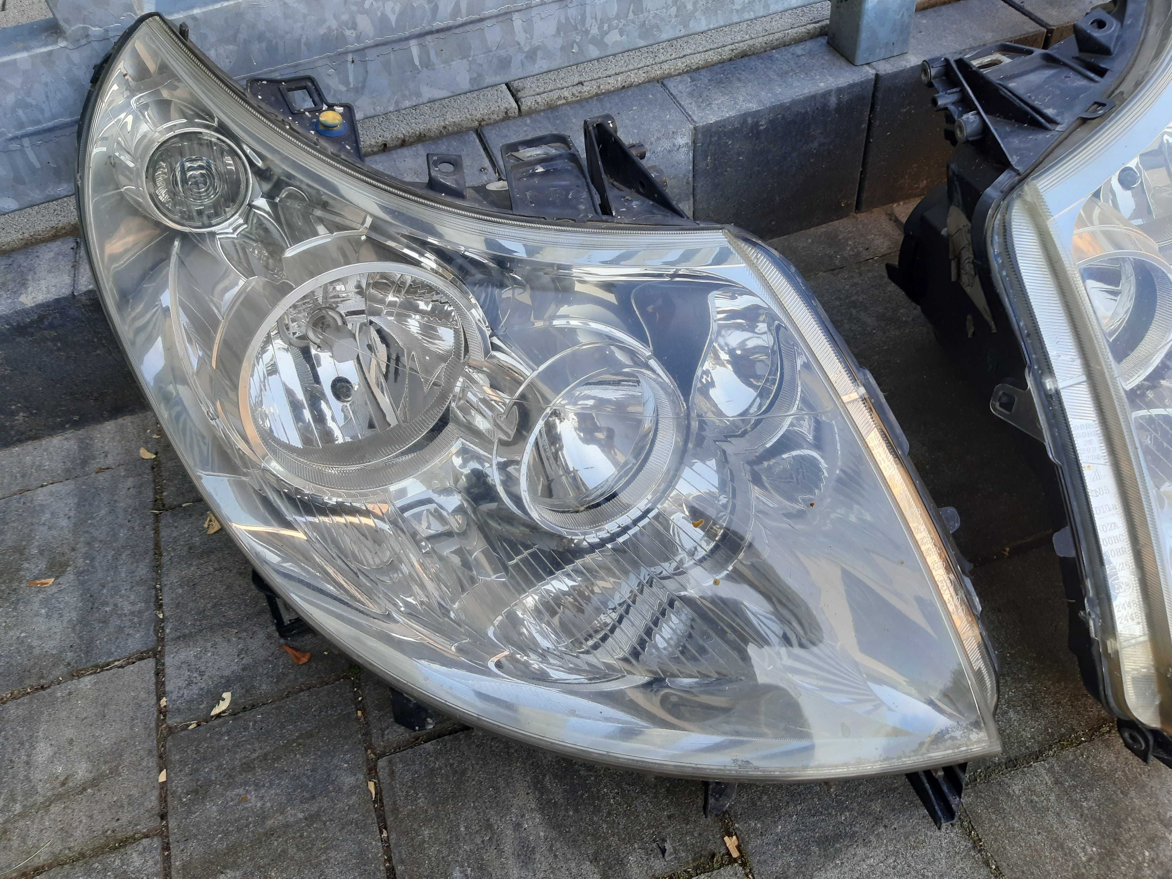 Ducato Lampy przednie 2011 rok