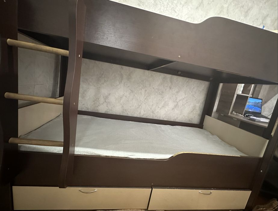 Ліжко двоярусне з матрасами 190/80