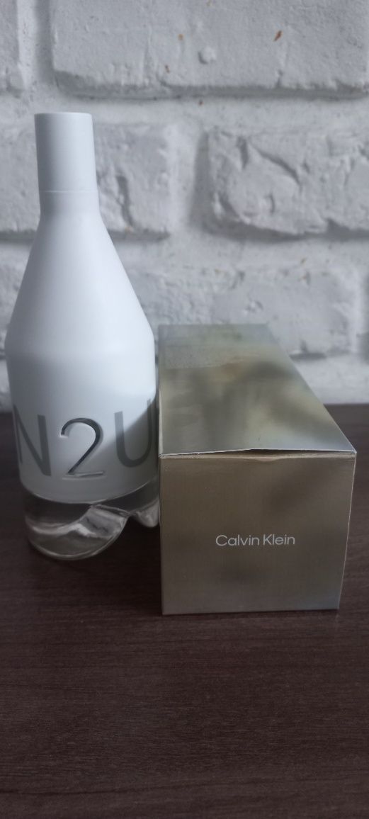 Flakon i opakowanie po perfumach Calvin Klein