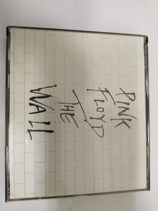 CD dos Pink Floyd . THE WALL
