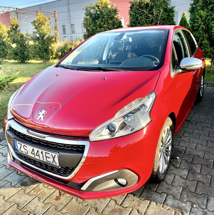 Peugeot 208 Allure, bogate wyposażenie !