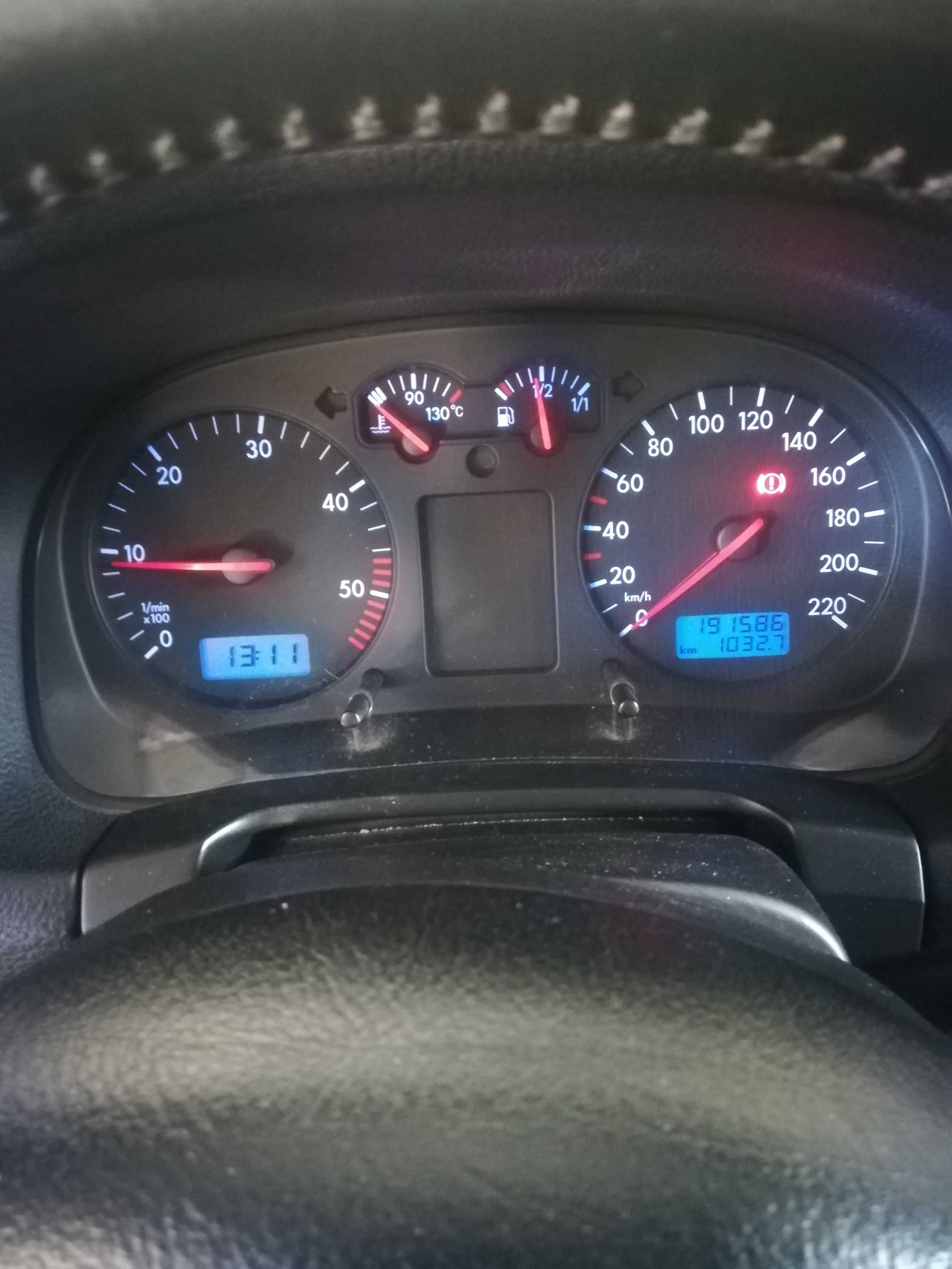 Golf 1.9 TDI 110 CV em bom estado de conservação, estimado e fiável