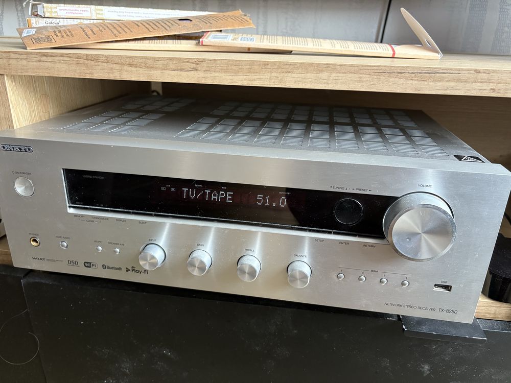 Amplituner sieciowy Onkyo TX 8250 srebrny