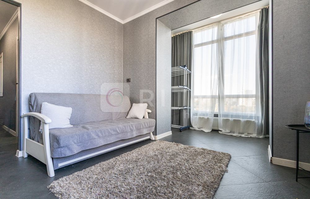 Оренда стильної 1-кімнатної квартири з кухнею-студією