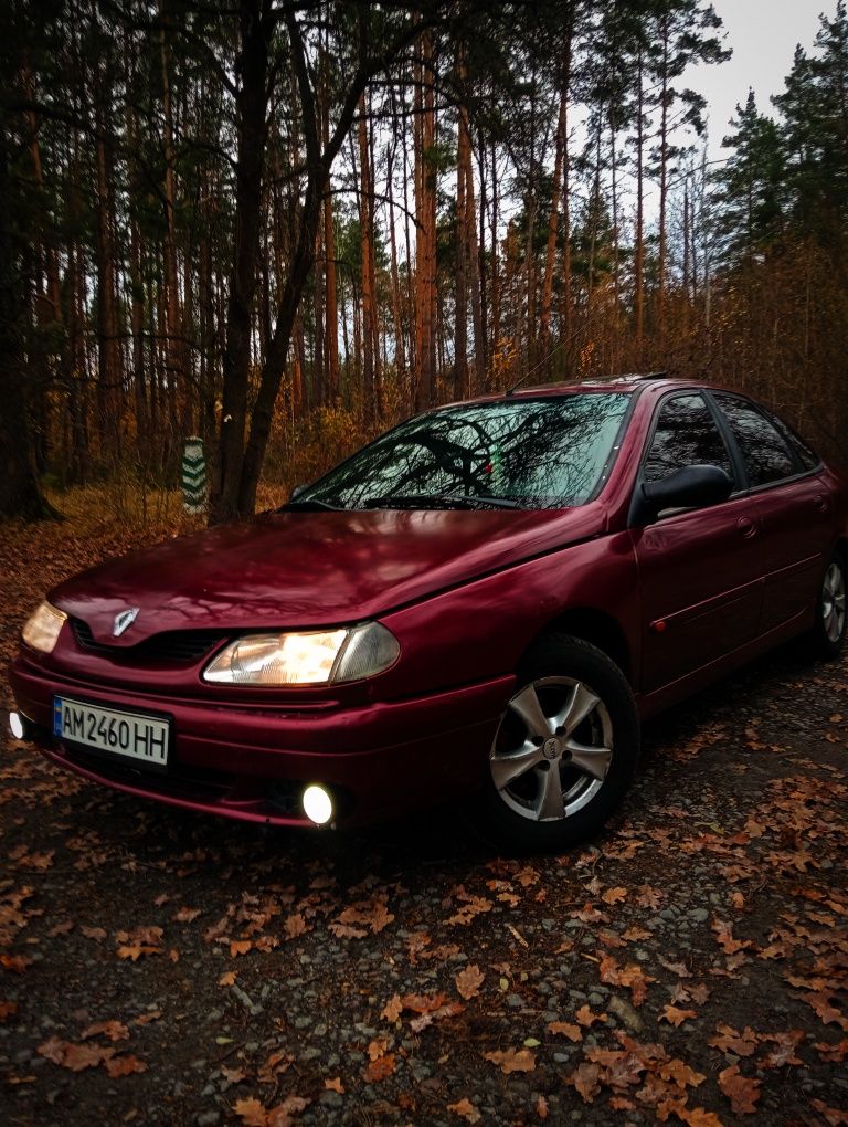 Renault Laguna 1