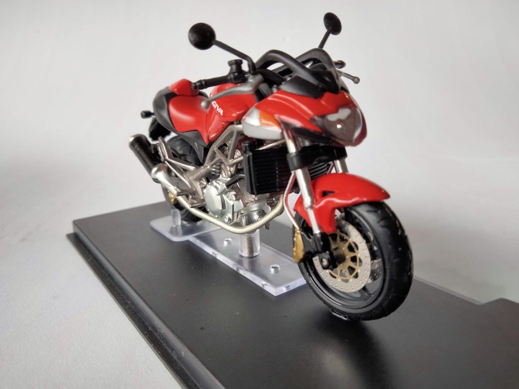 1/24 Cagiva V Raptor 1000 | 2000/2001