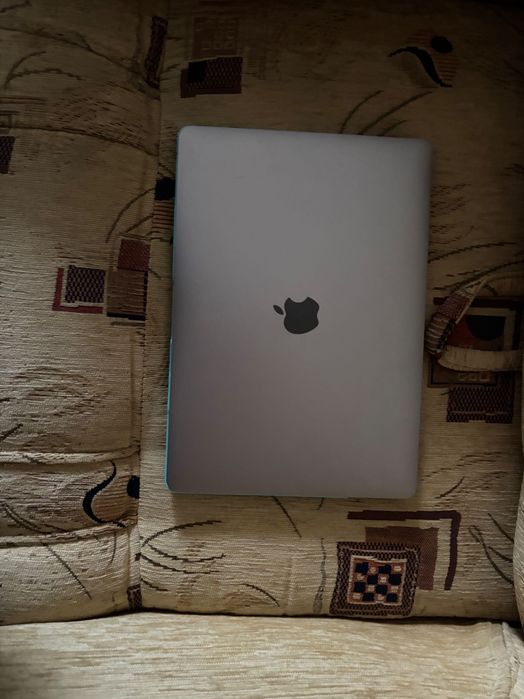 Macbook pro 13 m1 2020 8/512gb