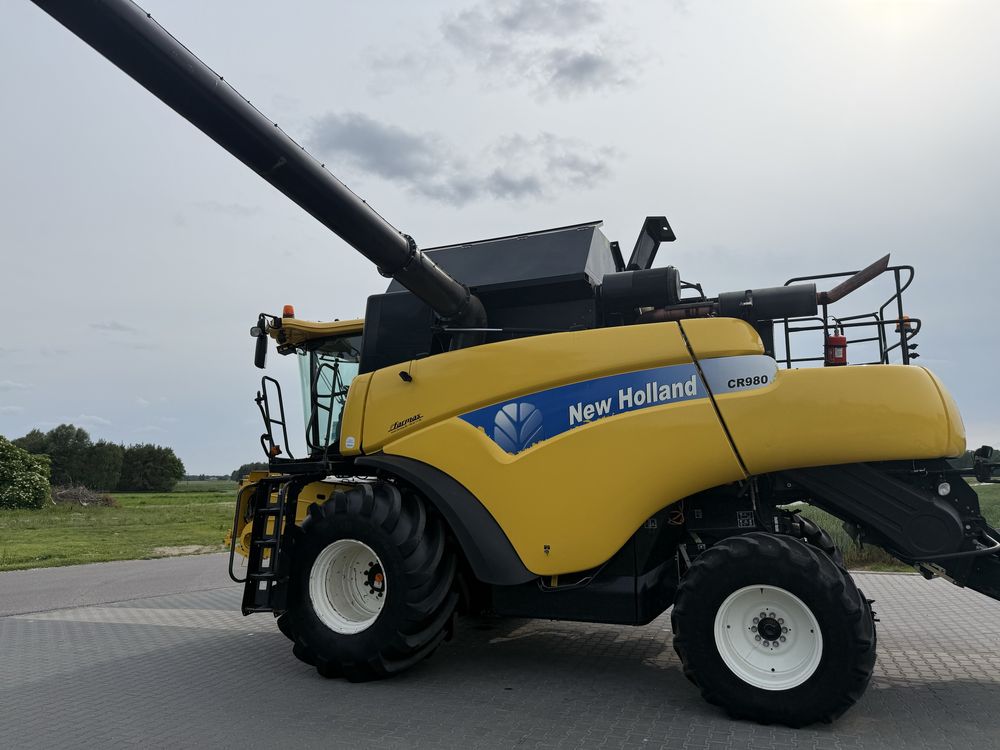 New Holland CR 980