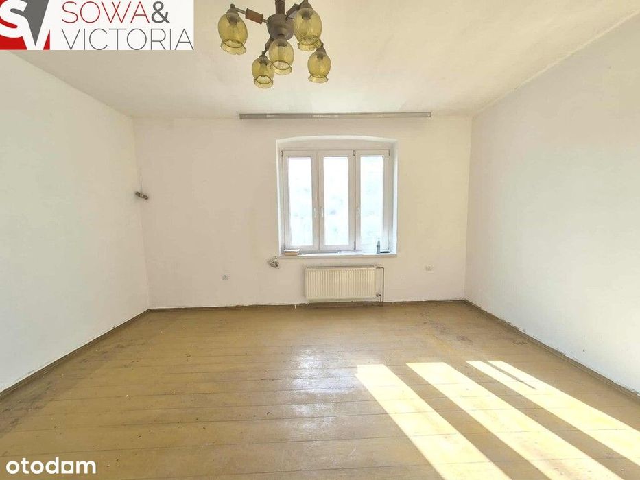 Parter w trzyrodzinnej willi w Jaworze.