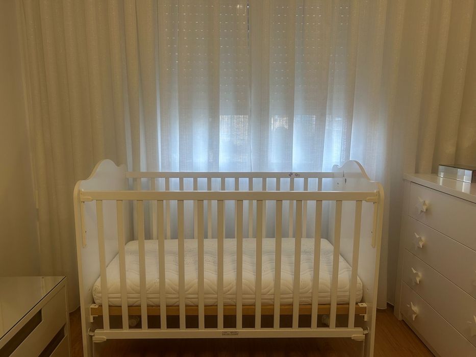 berço com colchão para  bebé e criança marca TRAMA