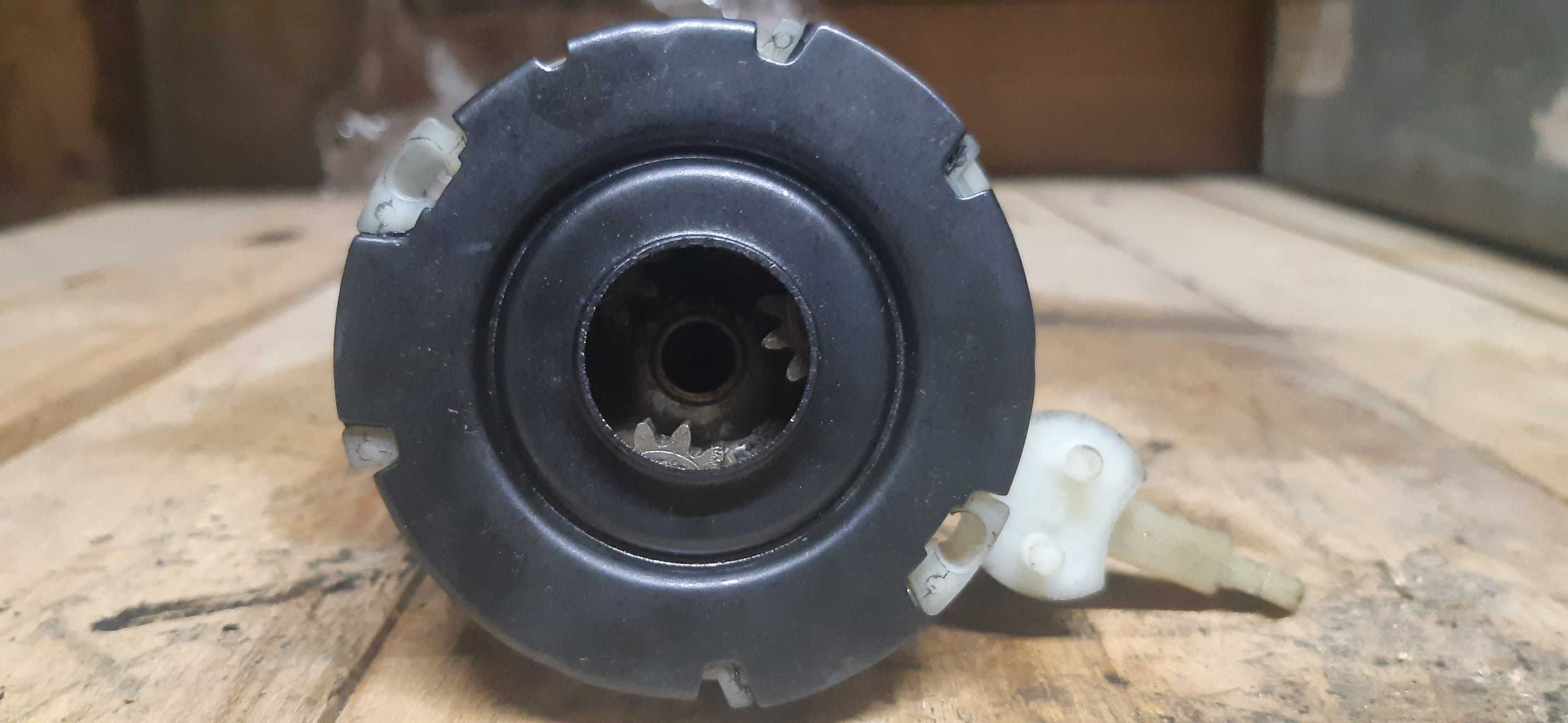 Бендикс стартера  2.0 КВт  Audi A4,A6,A8, Skoda Superb, Vw Passat.