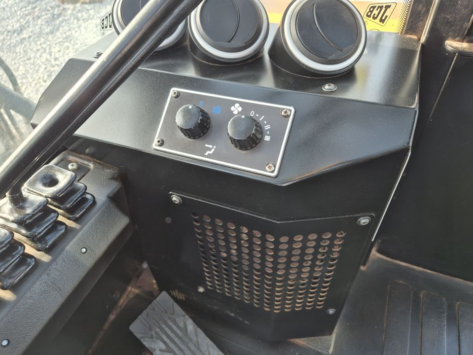 Wózek widłowy terenowy JCB 930 4x4 20r