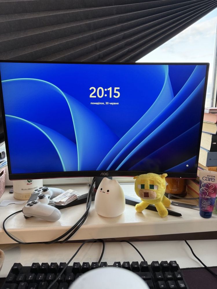 AOC C24G2AE – 165Hz, FHD VA , вигнутий