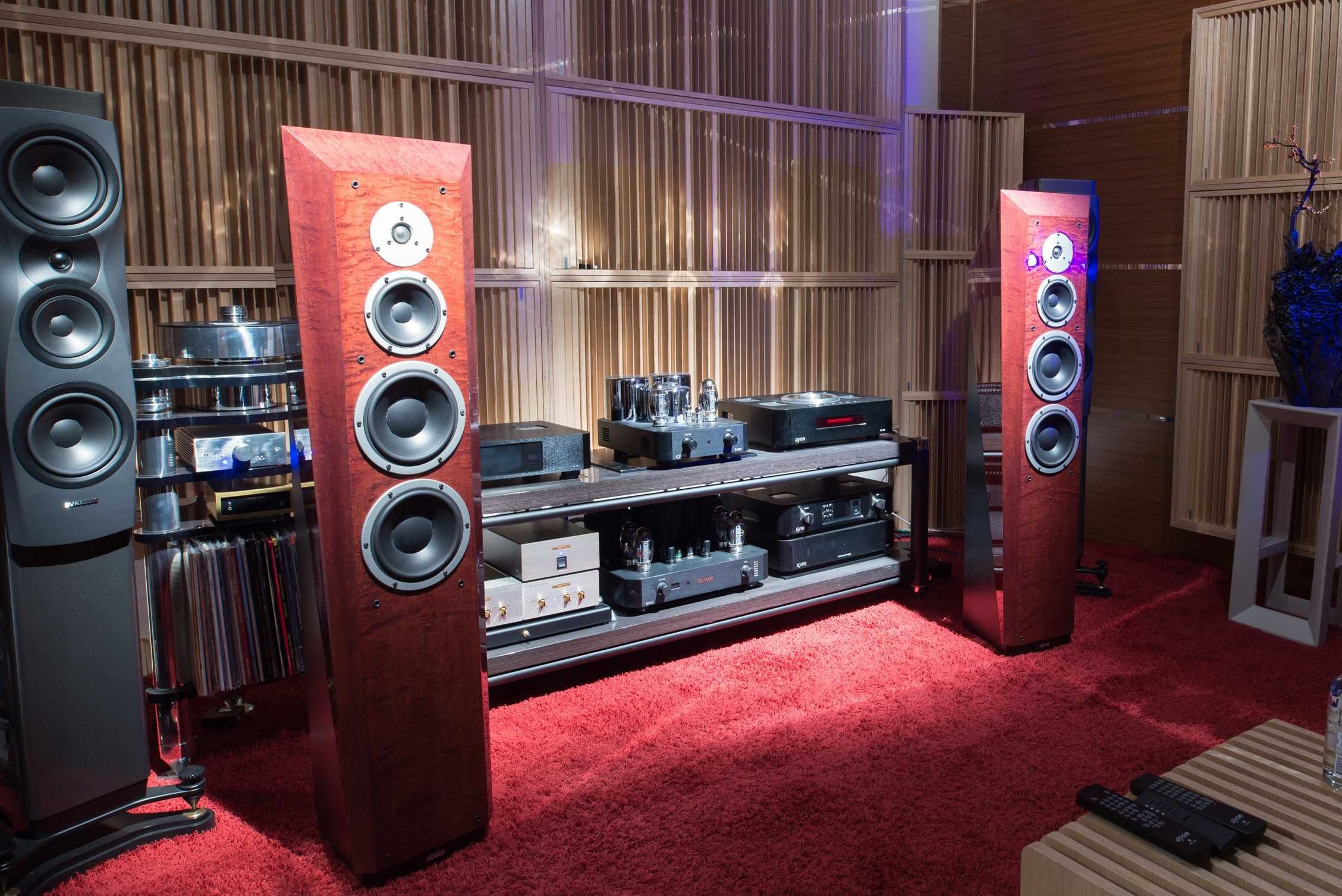 Dynaudio Sapphire 30th