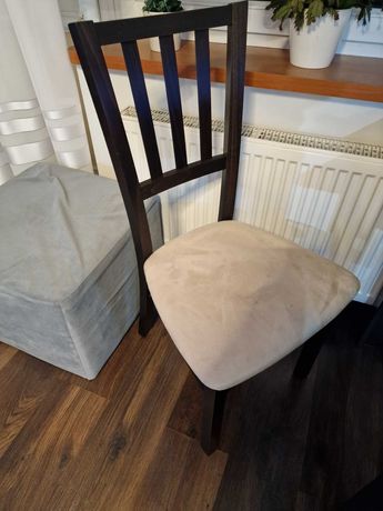 4 krzesła tapicerowane, stan idealny drewno