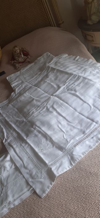 Bela e grande Capa de Edredom- Almofadões