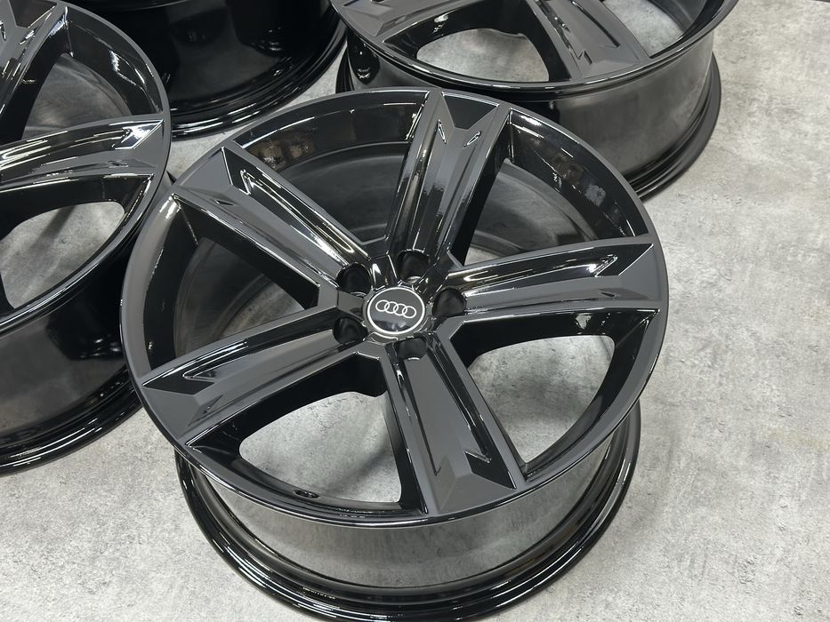 Оригінальні диски Audi Q8, Q7 5х112 R20 4M8601025C