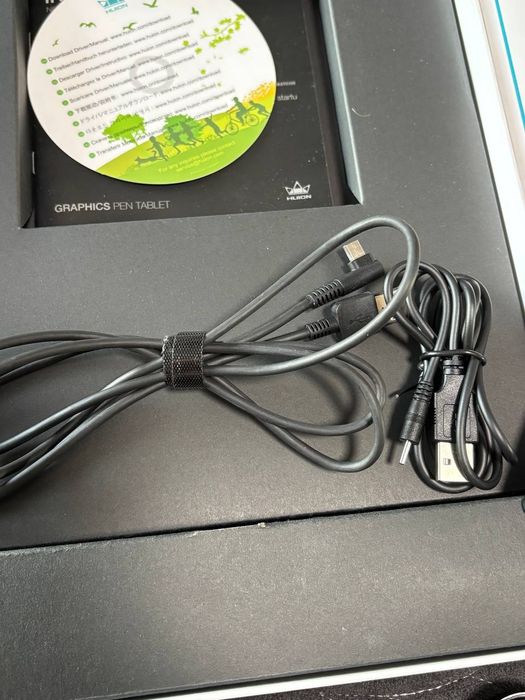 Планшет Huion New 1060 Plus + перчатка.