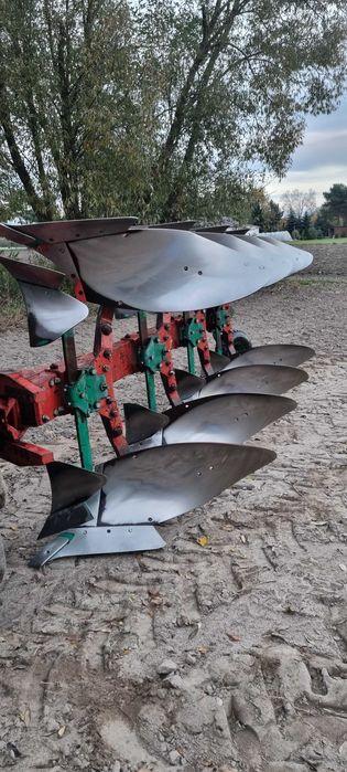 Pług 4 skibowy obrotowy kverneland LD 100