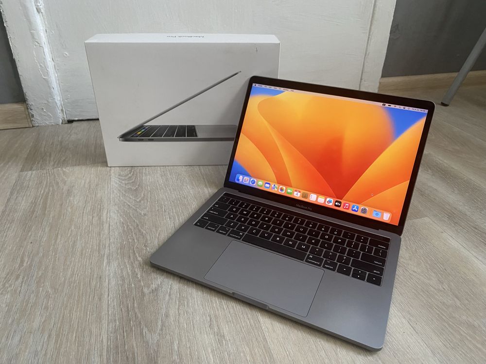 MacBook Pro 2017 13” 8/256