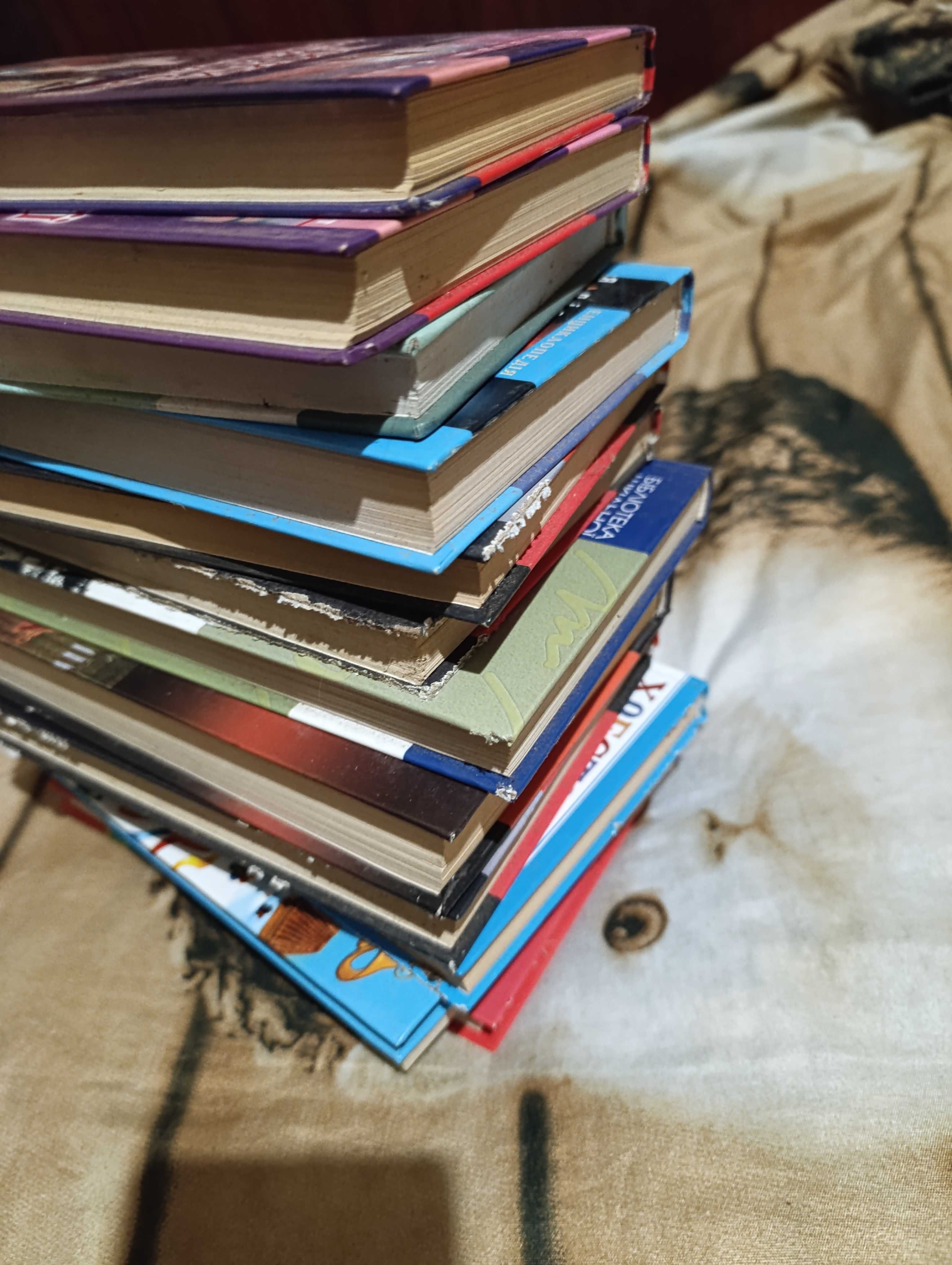 Книги детские, энциклопедии, сказки. На украинском языке, очень дёшево