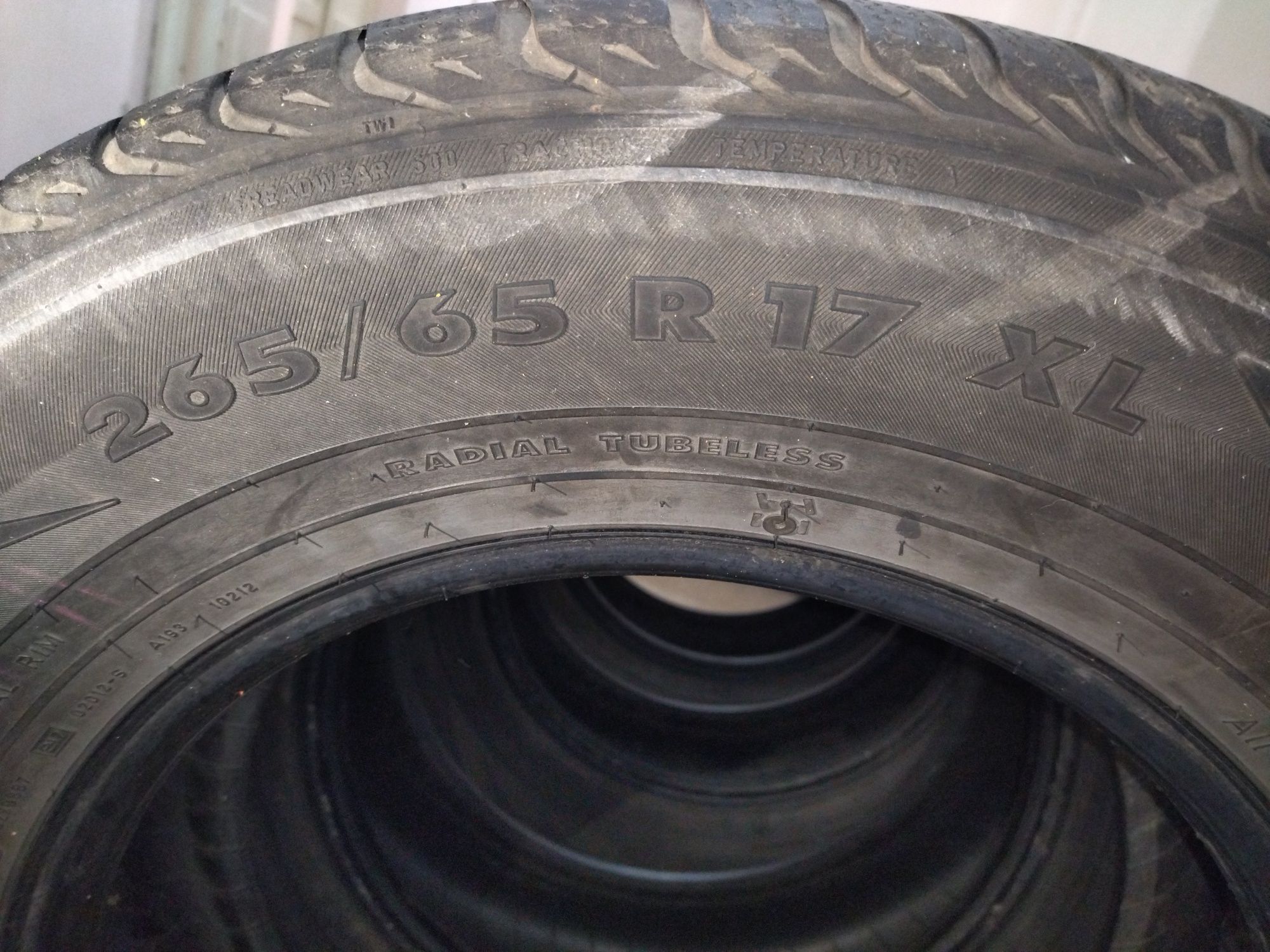 Продам зимові шини Nokian 265/65 R17