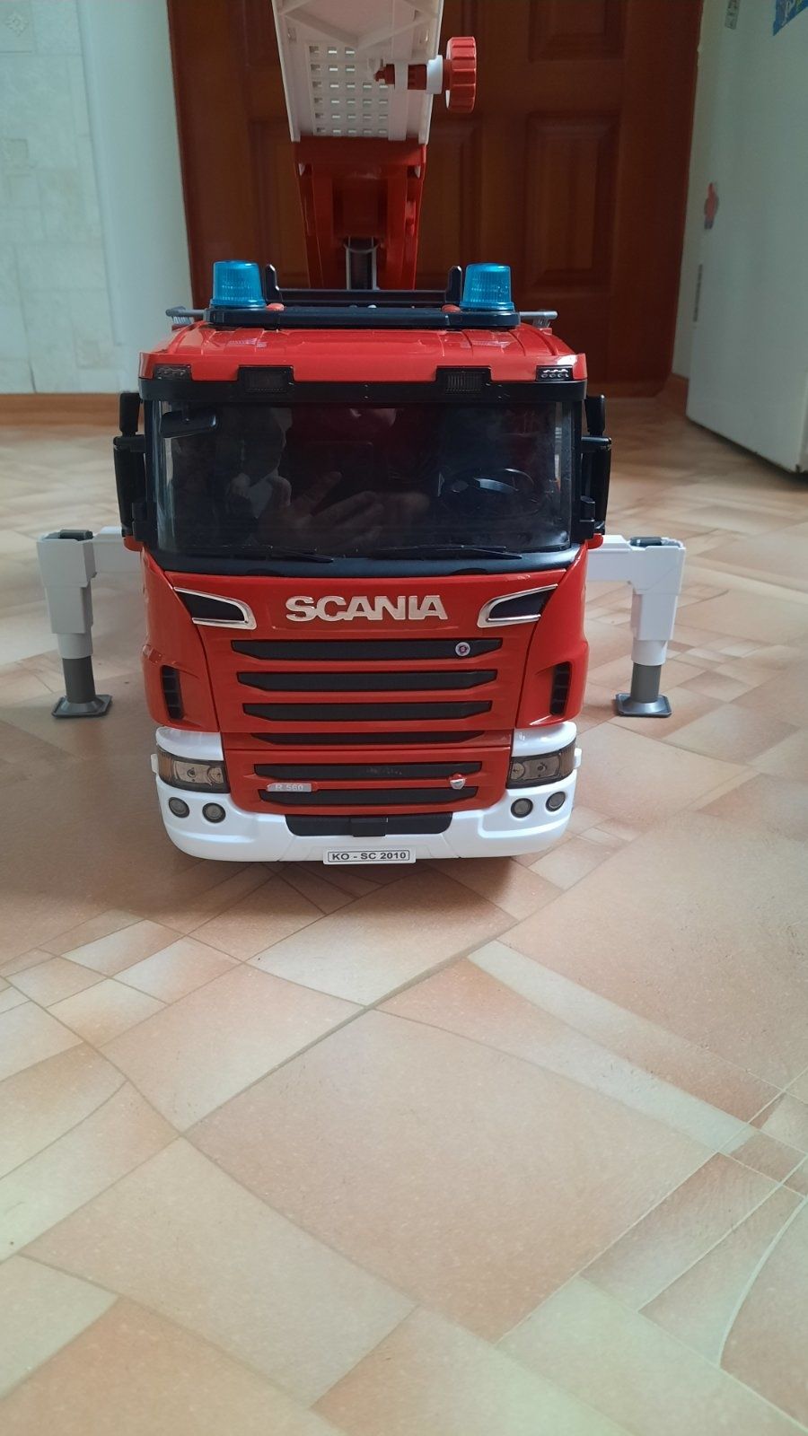 Машинка Bruder Scania велика пожежна.