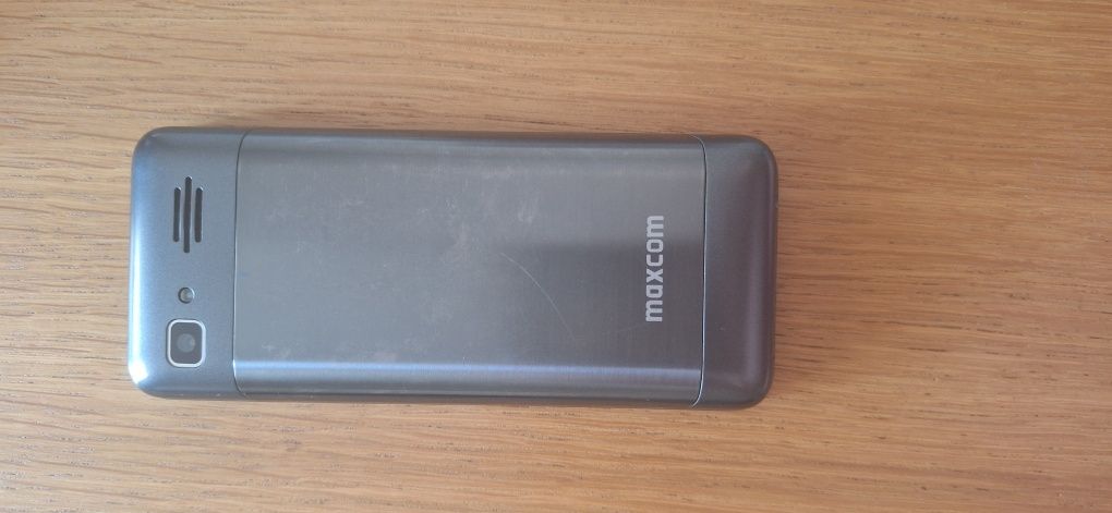 Maxcom MM 244  .