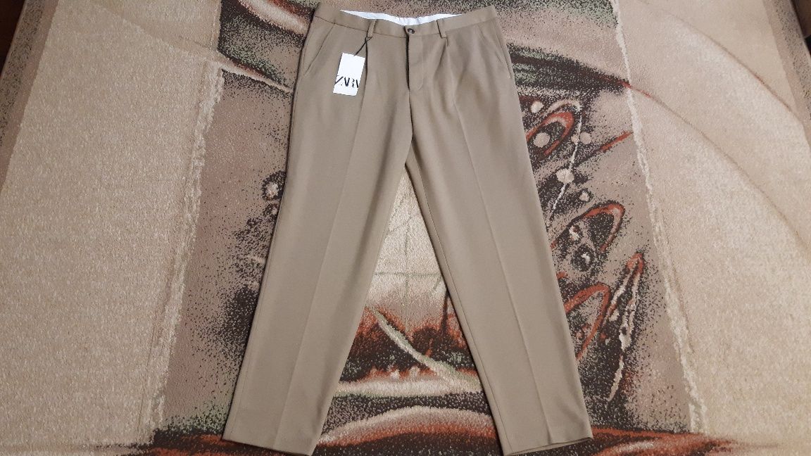 Spodnie Zara męskie.NOWE z metką za połowę ceny.Rozmiar 44.L-XL.
