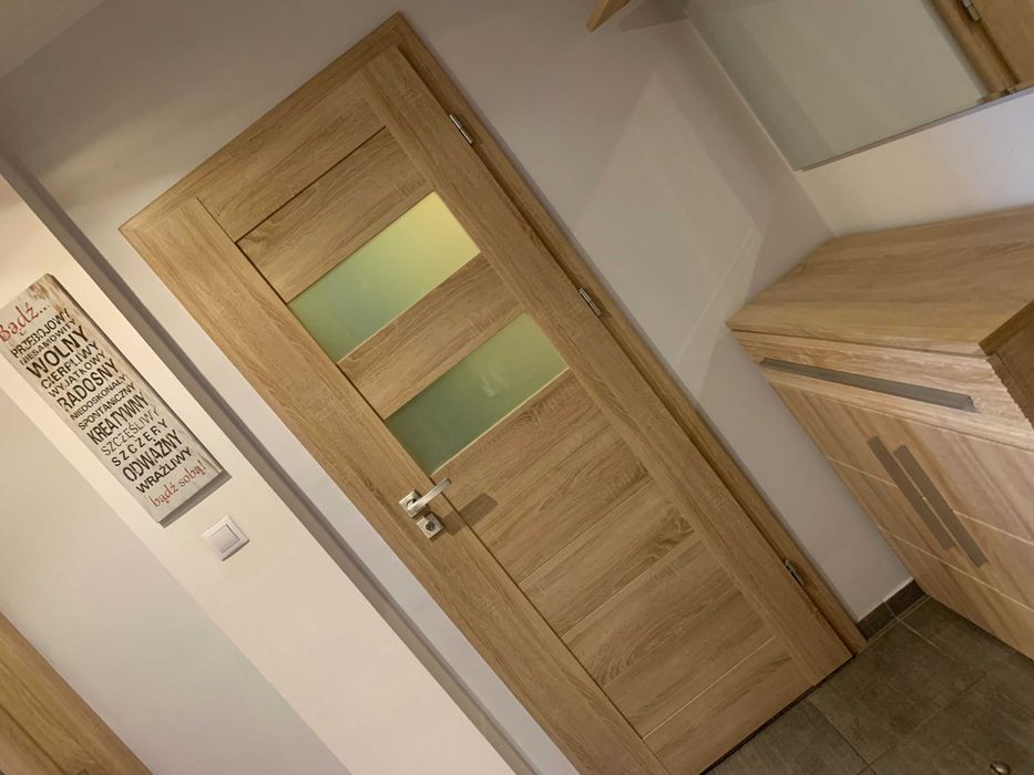 pokój z balkonem (20m) dla pary lub 1 osoby  w mieszkaniu 2-pokojowym