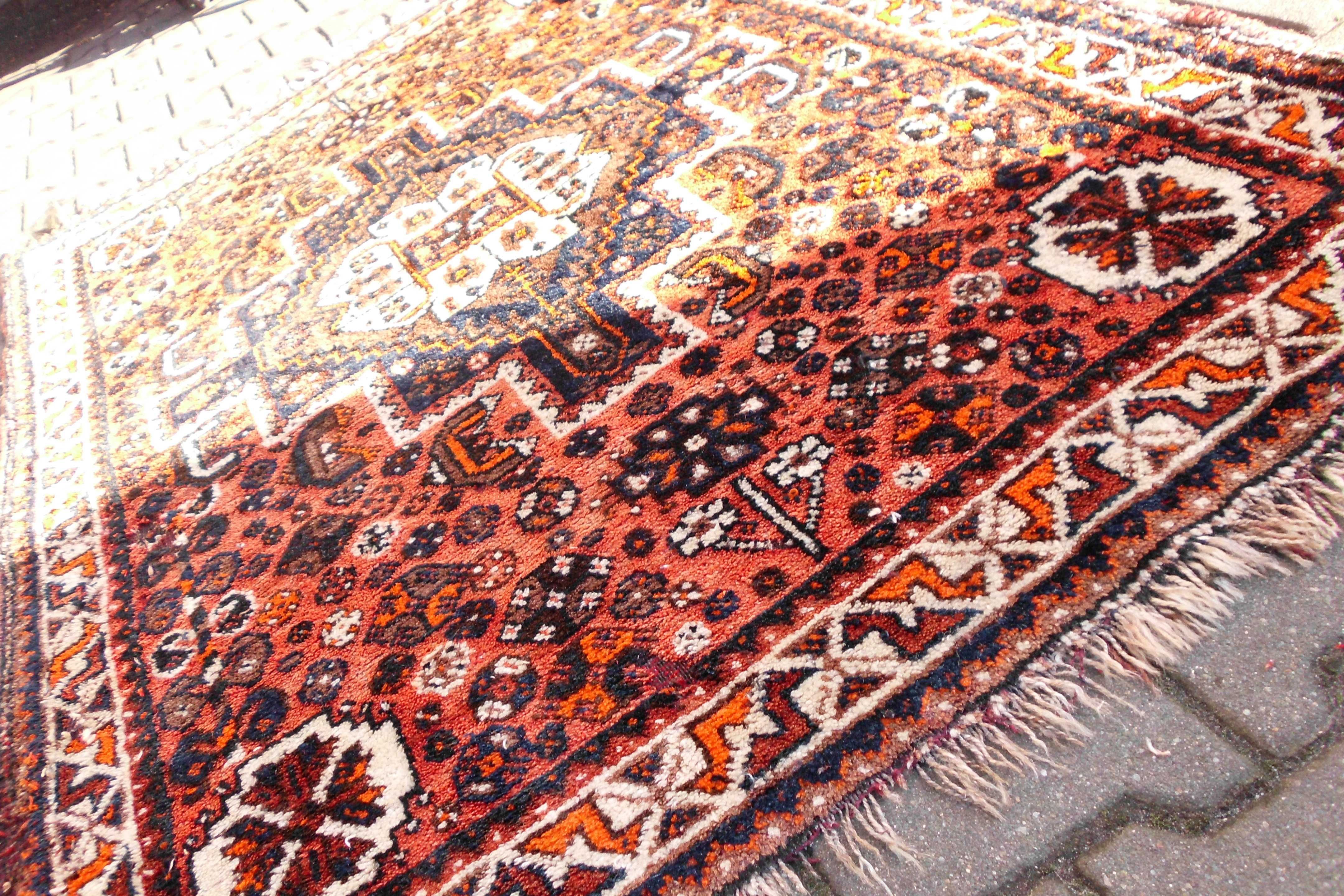 Sprzedam dywan Perski ręcznie tkany 170/113