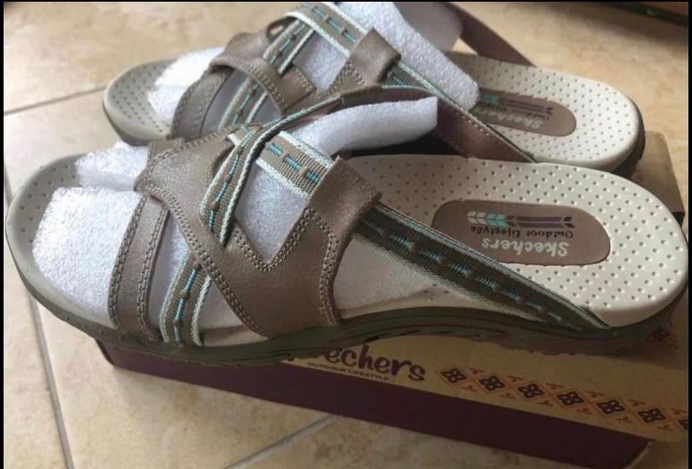 Skechers сандалі слайдери р us9 / 39