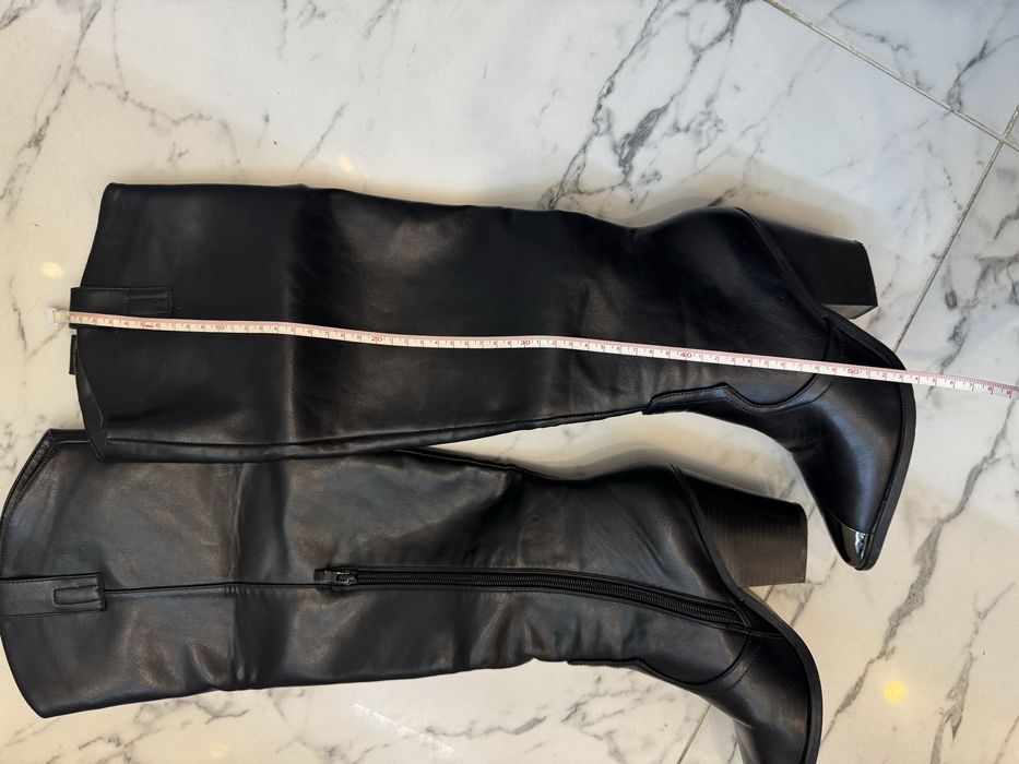 Чоботи-козаки жіночі (практично нові)