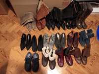 Botas de couro e sapatos diversos