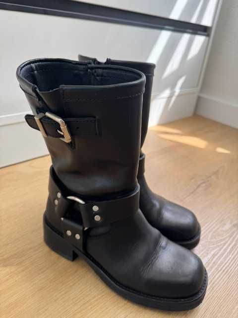 Botas estilo biker em pele preta - El corte ingles