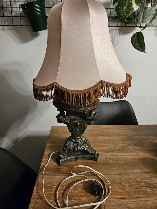 Lampa żeliwna  mosiądzowana antyczna