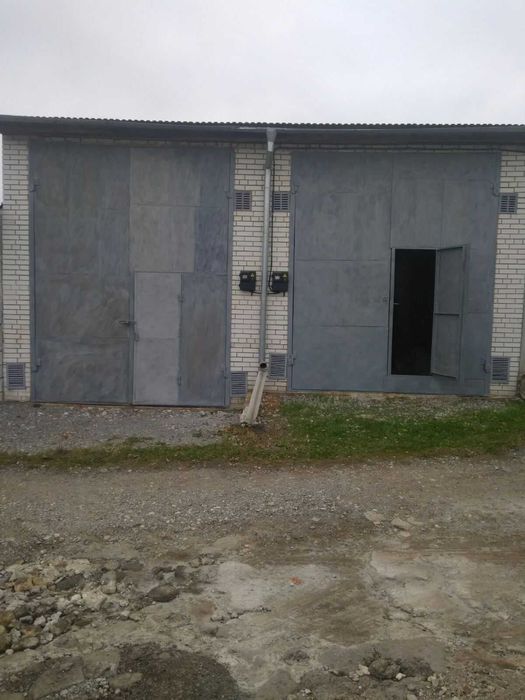 Гараж цегляний під великогабаритну техніку ...