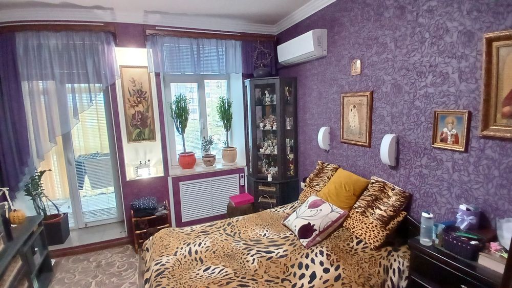 Продаж 2-кімнатної на Адміральській