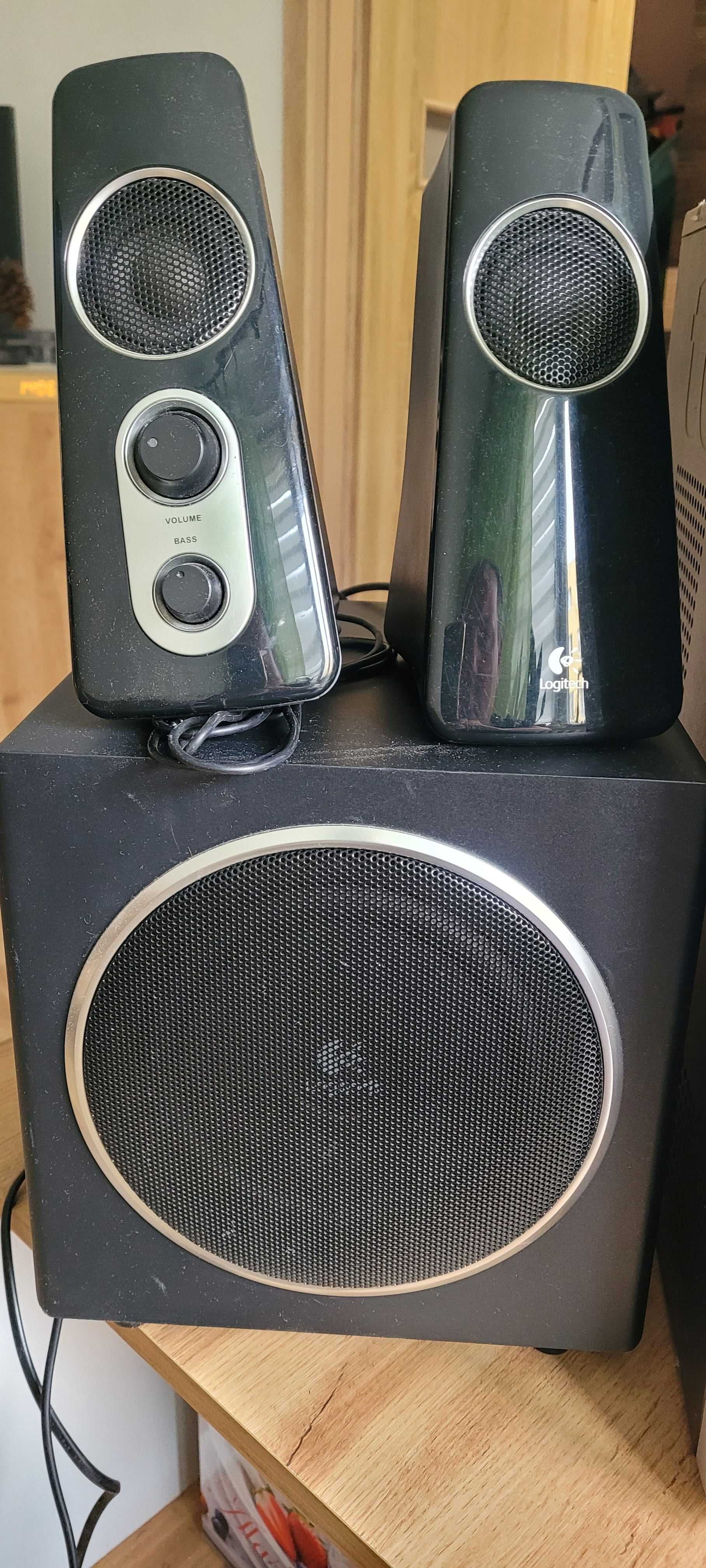 Komputer stacjonarny+głosniki Creativ 2.1 +monitor