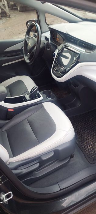 Шевроле  болт 2020р