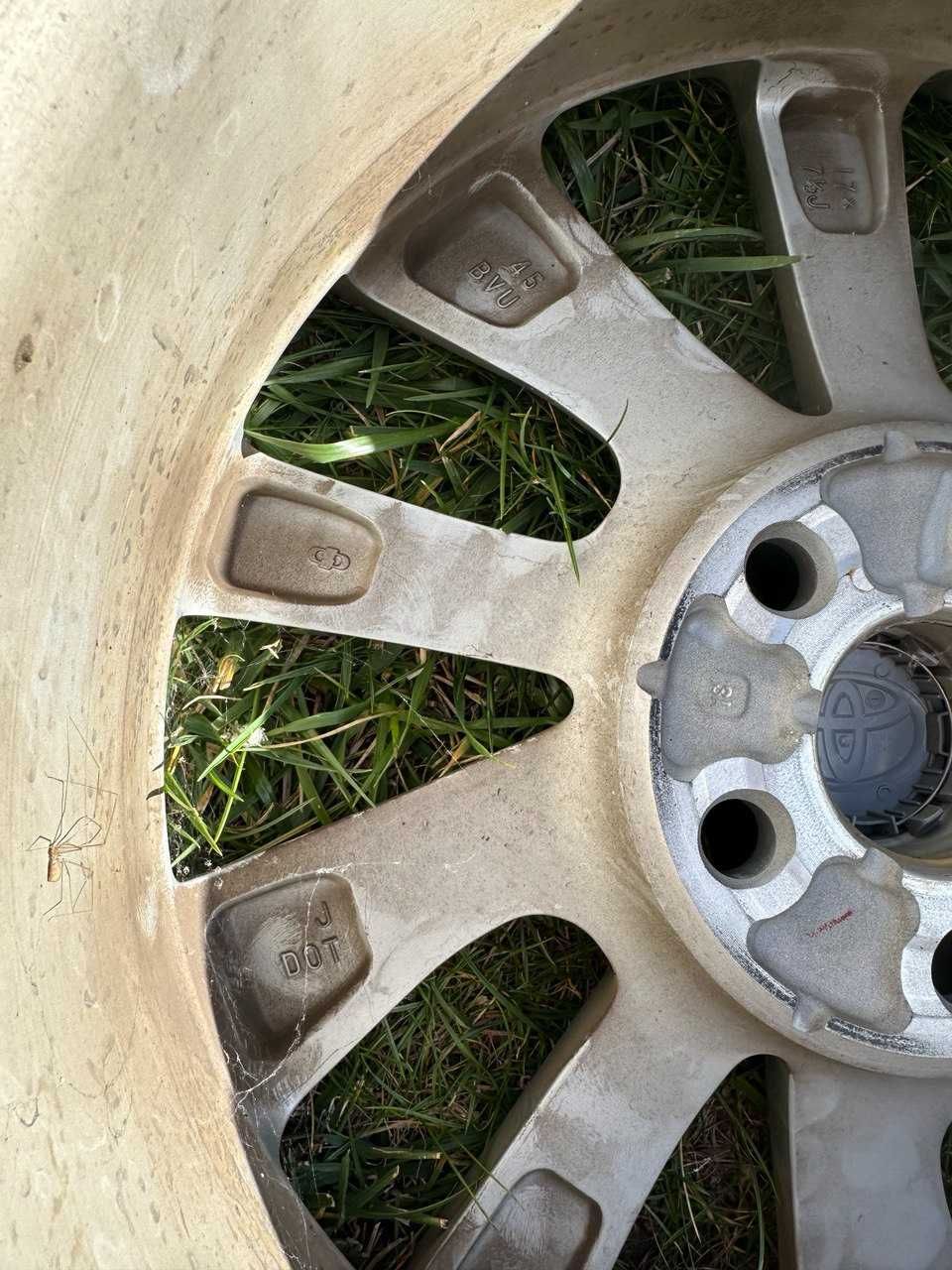 Продам диски 17 TOYOTA