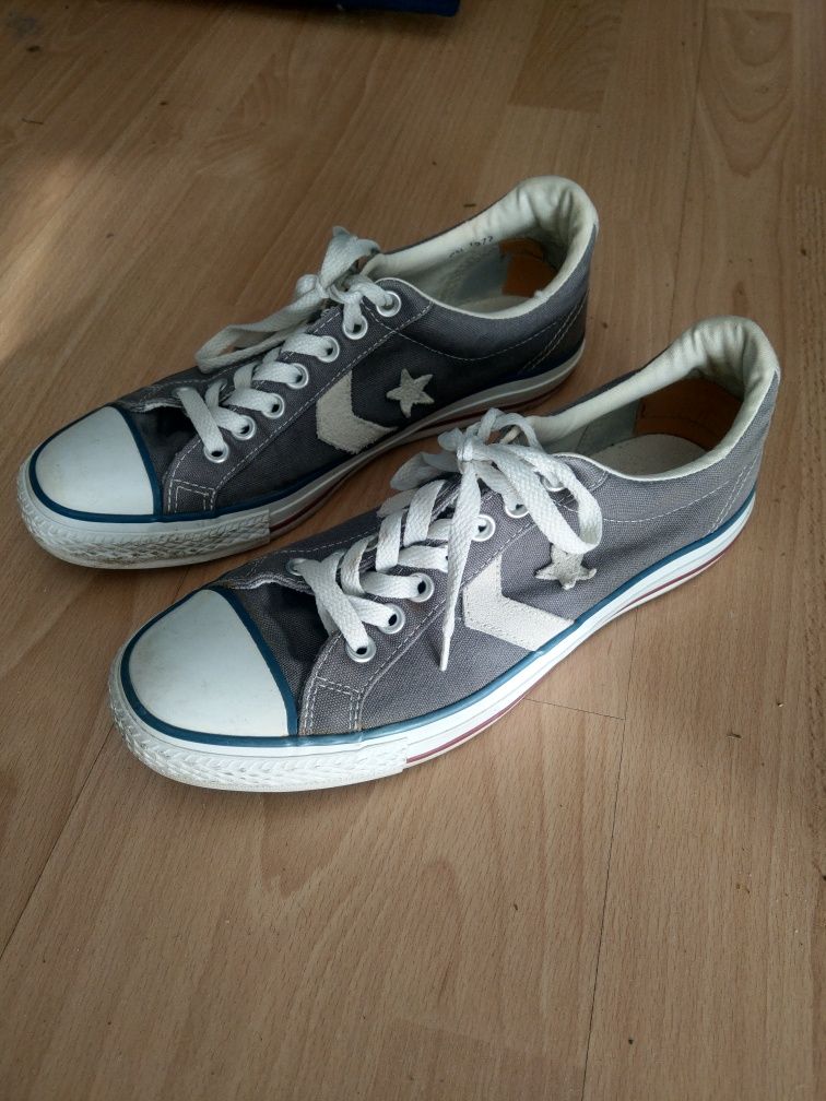 Converse 41,5