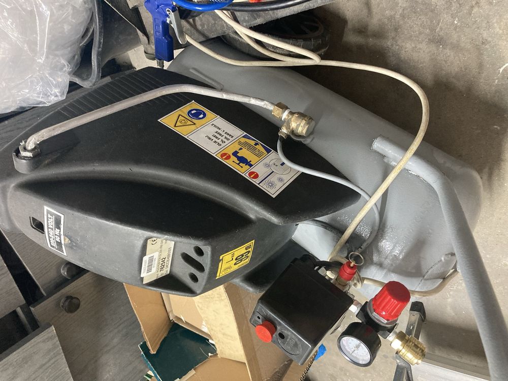 Kompresor 24l  polecam