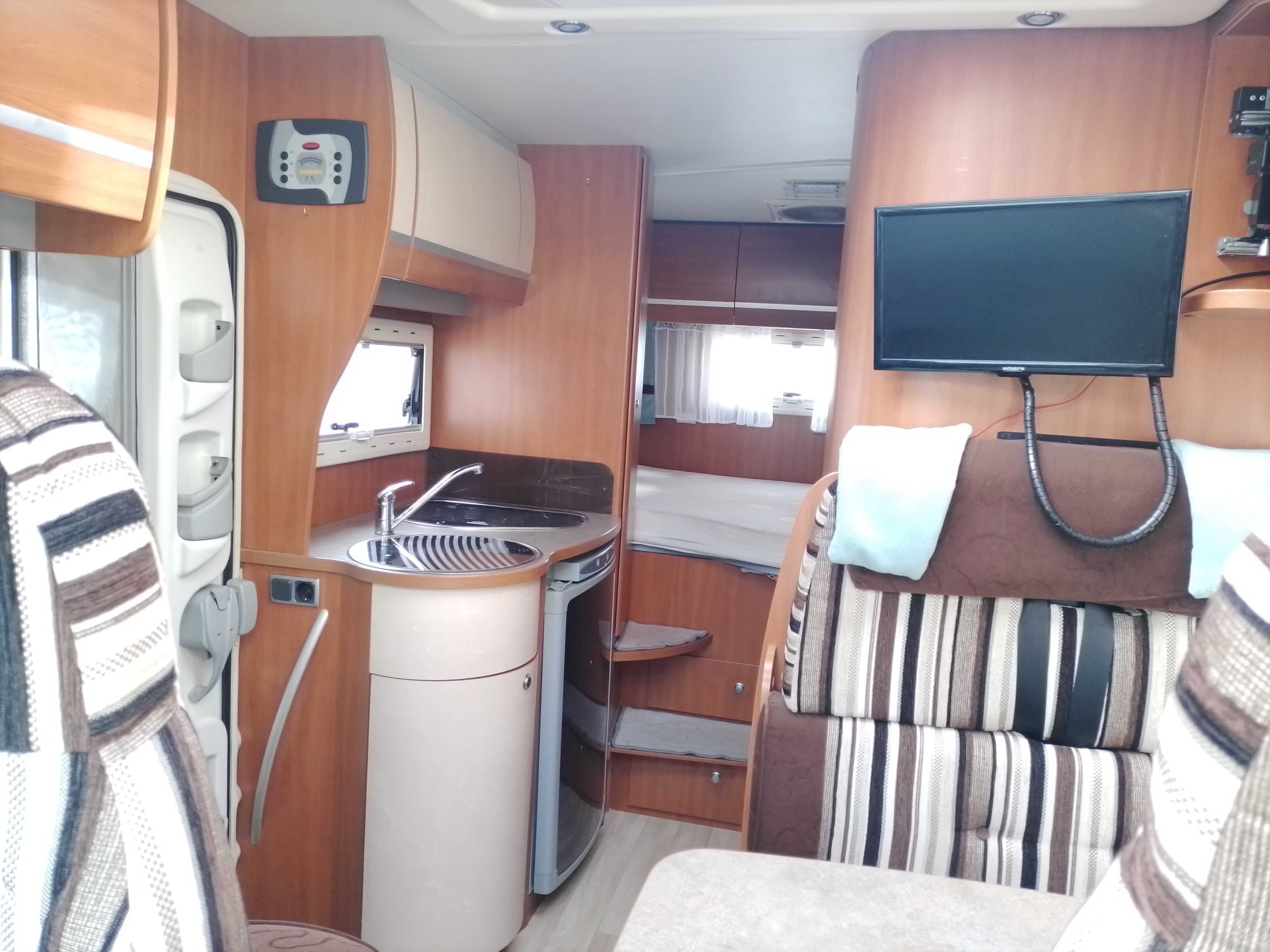 Autocaravana Fiat Ducato 6 v CHALLENGER 2009, Iveco 2.3 Multijet C/ AC