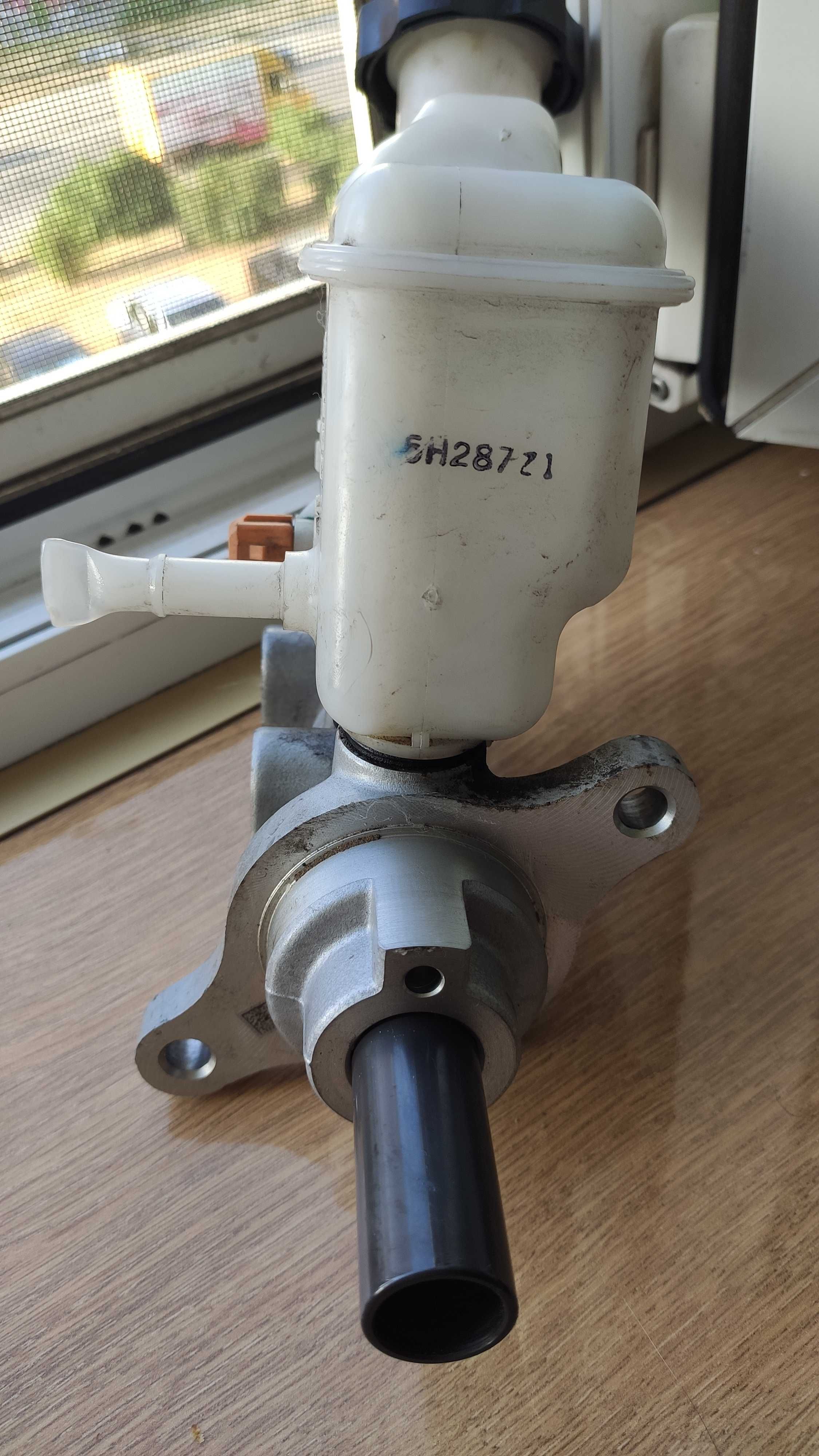 Главный тормозной цилиндр 	Hyundai/Kia 58510B2860