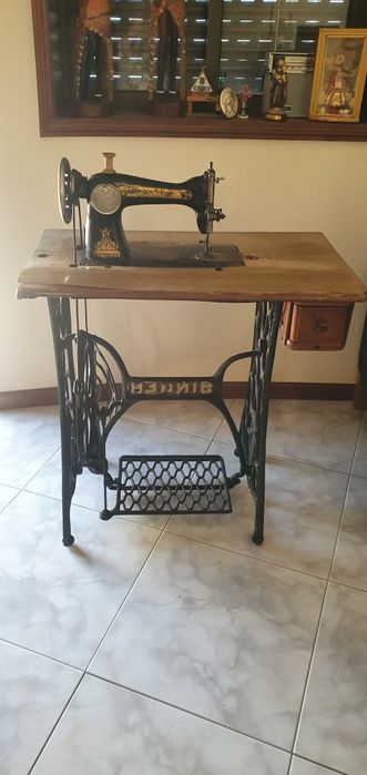 Máquina de costura Singer