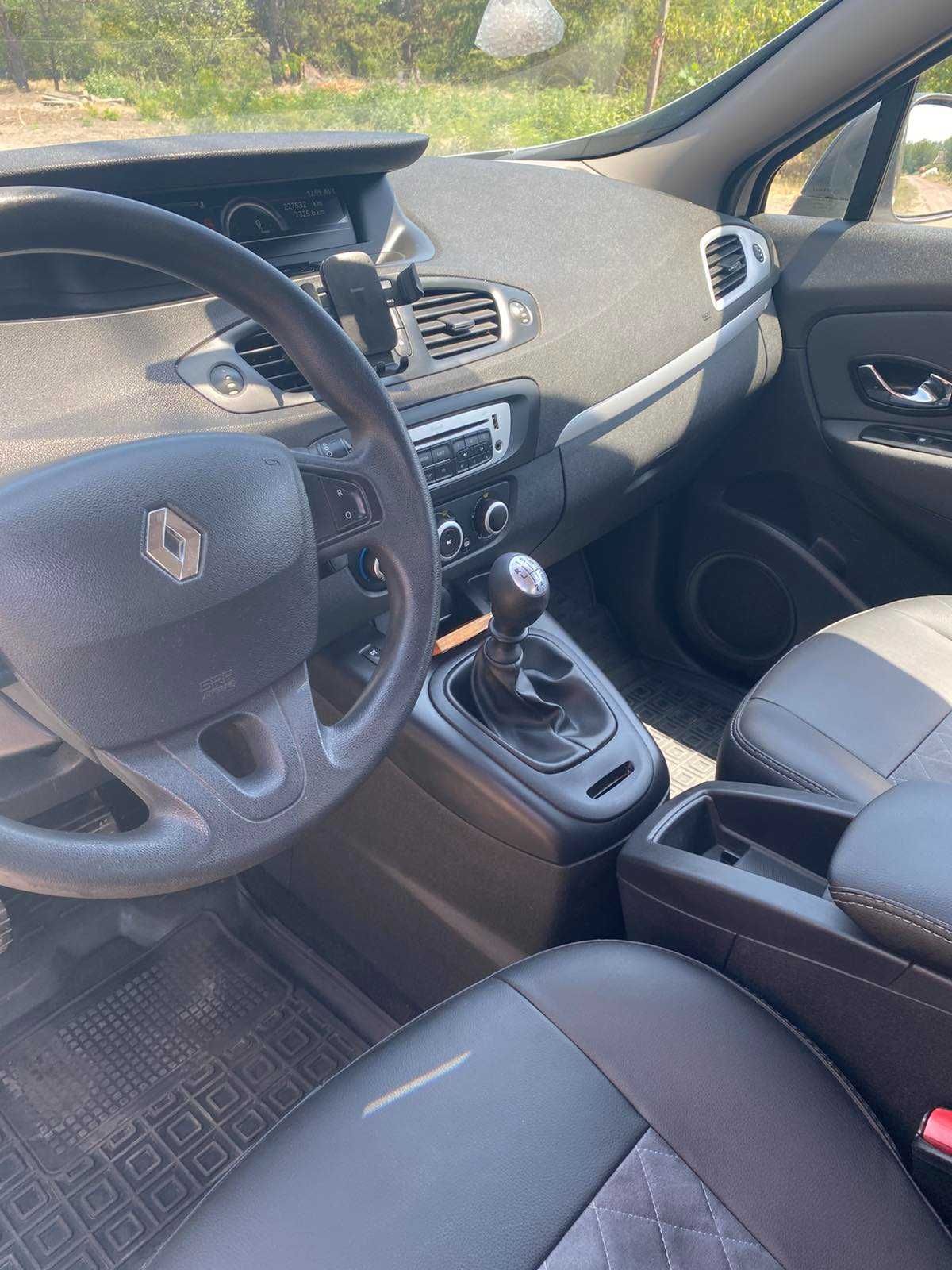 Renault Scenic 2014 механика дизель 1.5