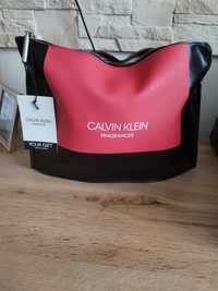 Kosmetyczka nowa calvin klein duża