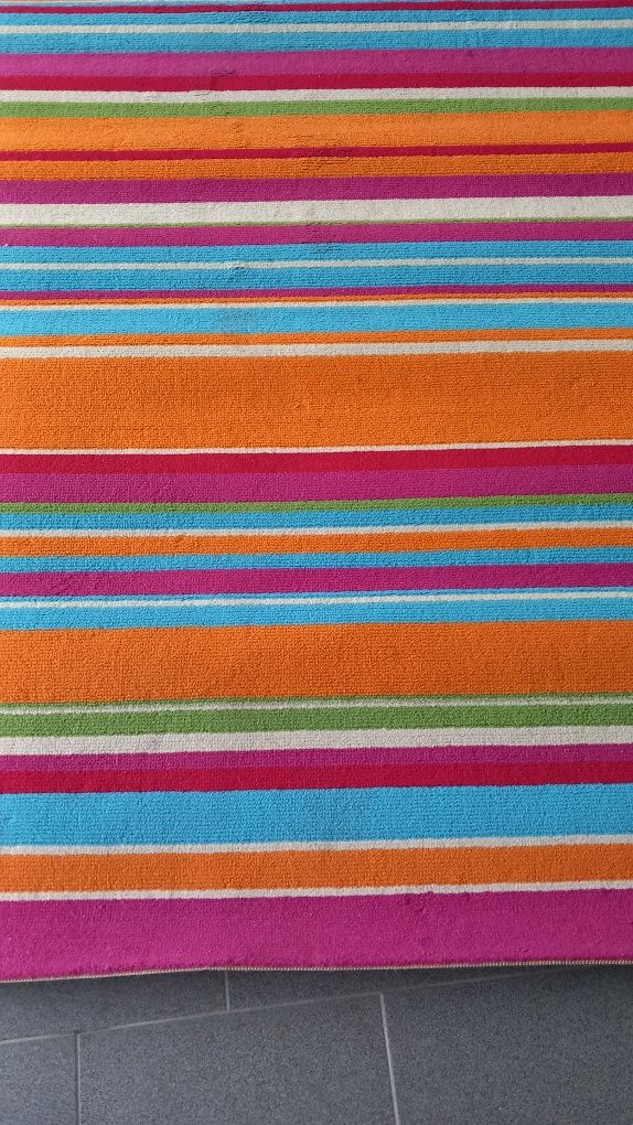 Tapetes multicoloridos 158x115